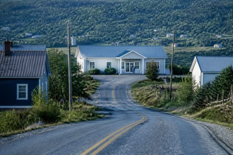 Mainers Doubt Access to Healthcare, Newer and Rural Residents Hurt
