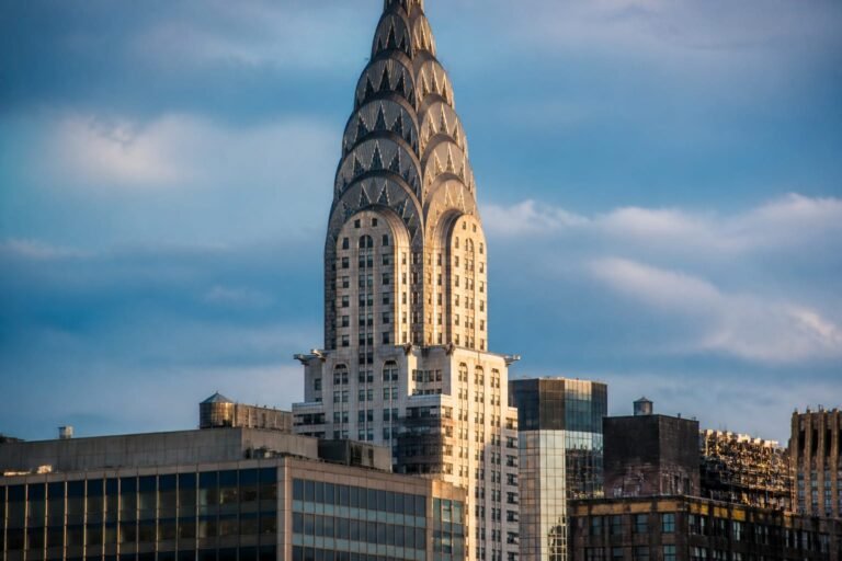 Allied Renews 28K-SF Lease at Woolworth Building
